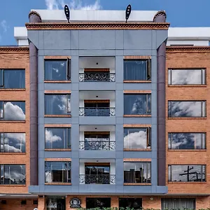Egina 4*, Bogotá Colombia